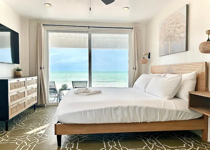 Villas Secreta Beachfront * San Pedro (Ambergris Caye)